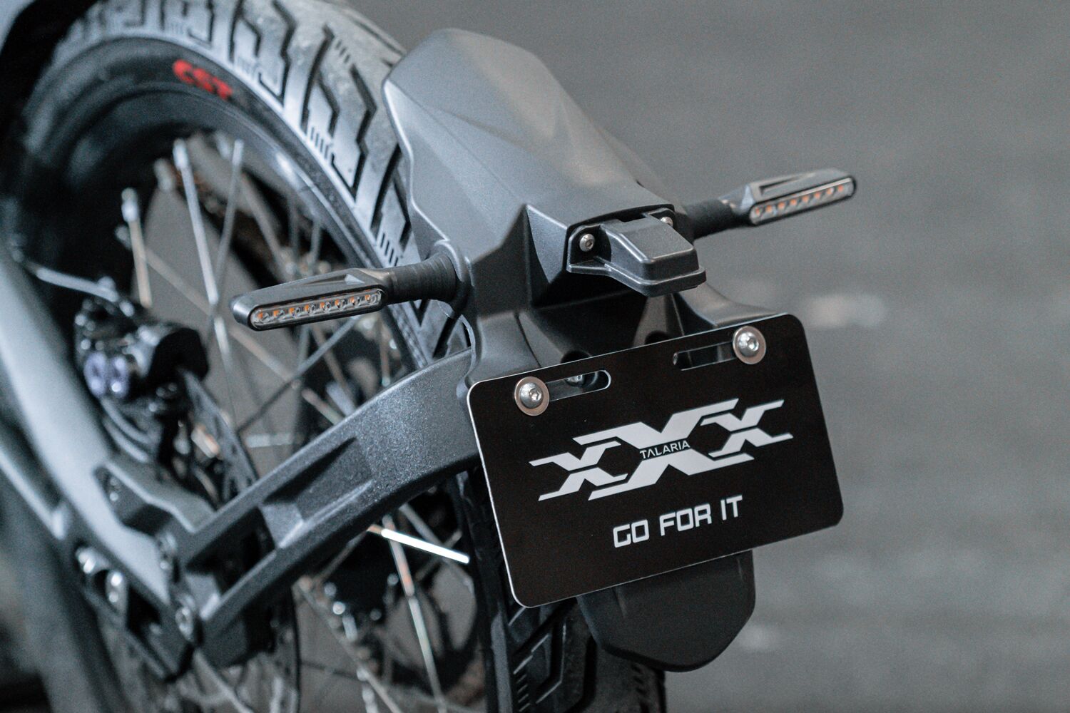 2-moto-electrique-talaria-xxx