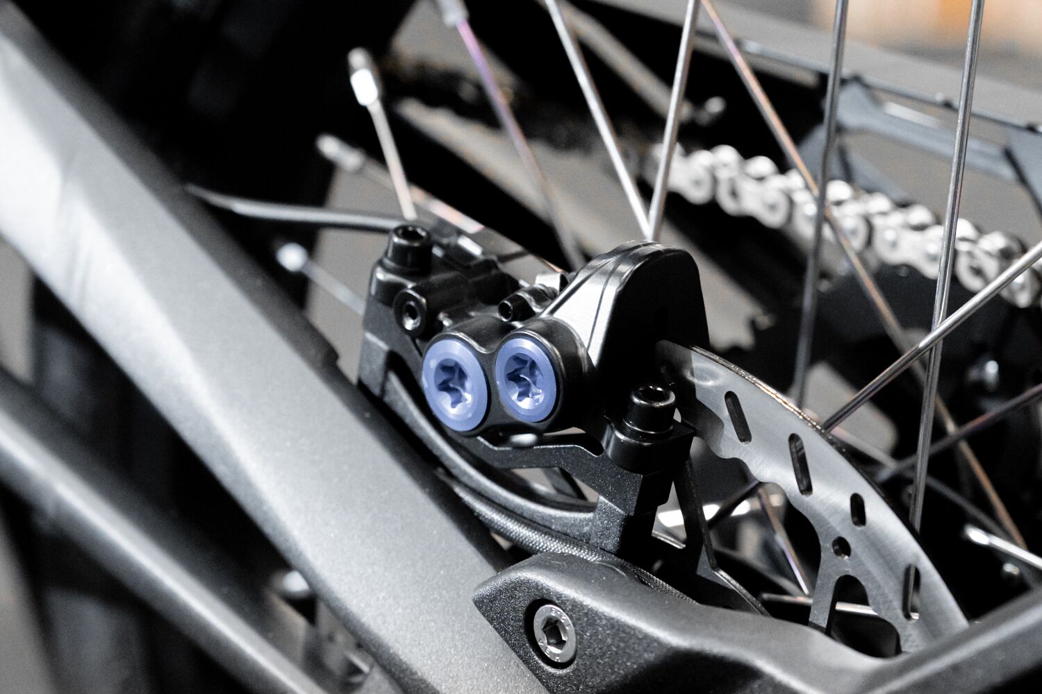 3-moto-electrique-talaria-xxx